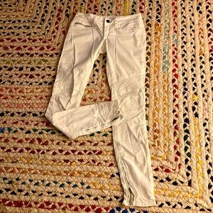 All White Rochstar Jeggings w/ Zippers — AMAZING CONDITION!!!
